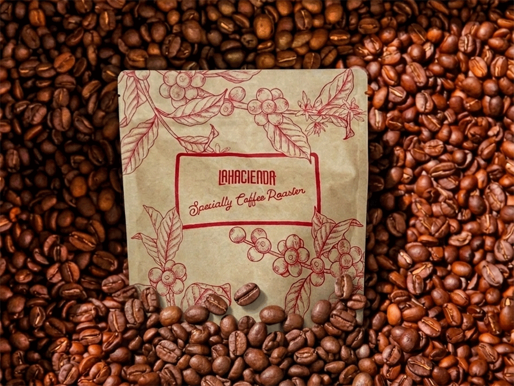 Custom_Coffee_Packaging_for_Online_Coffee_Sales_1 Custom Coffee Bag Surrounded by Coffee Beans