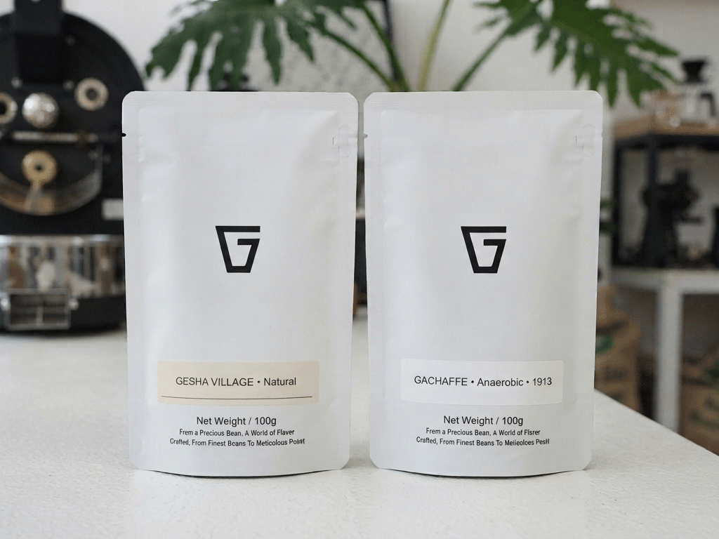 What_Features_Should_a_Good_Wholesale_Coffee_Bag_Have_1 Minimalist wholesale coffee bag design with custom printing for specialty coffee packaging