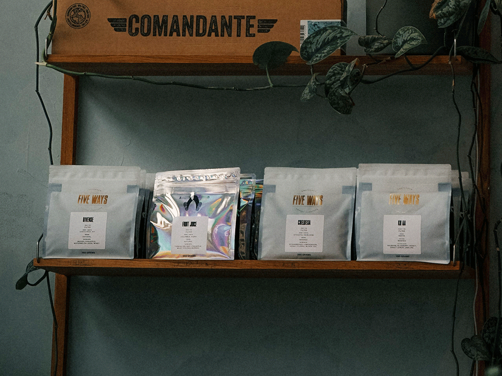 Different wholesale coffee bag sizes and designs for coffee roasters with various business needs
